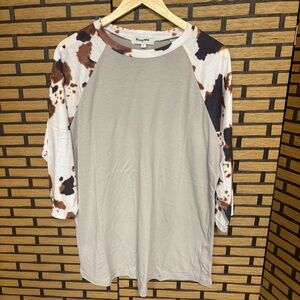 Prissy Jane Cow Print Raglan‎ Tee Size Large